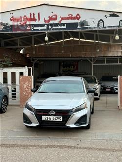 نیسان ئەلتیما